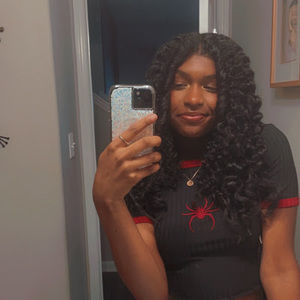 Meet your Posher, Linda